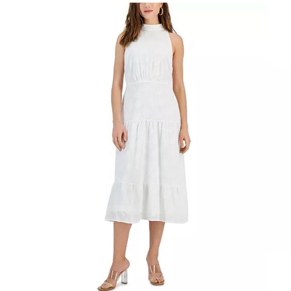 White flowy sleeveless dress - Picture 1 of 6